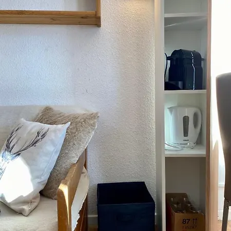 Le V - 2 Bedrooms Flat In The Middle Of Apartment